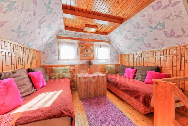 Chata České středohoří OP 0374