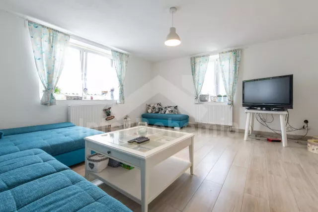 Chalupa Písek a okolí - Louka JC 0851