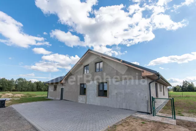 Chalupa Třeboňsko - Hranice JC 0818