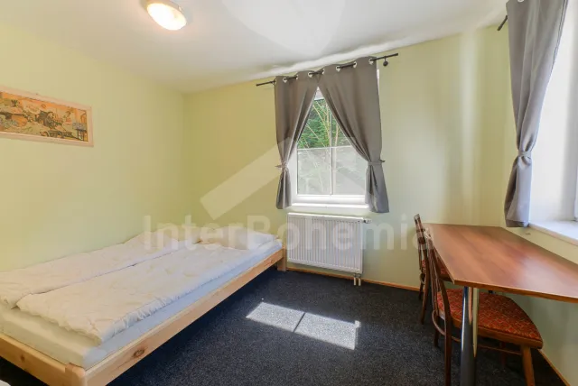 Pokoj č.11 (garsonka) pro 3 osoby s vlastní koupelnou a WC