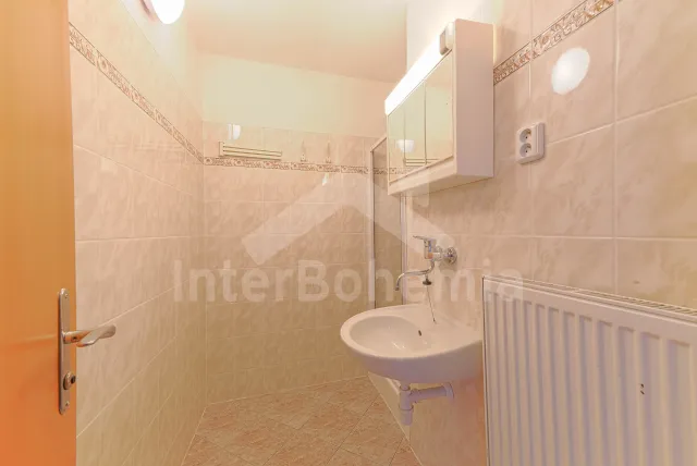 Pokoj č.10 (apartmá) pro 4+1 osoby s vlastní koupelnou a WC