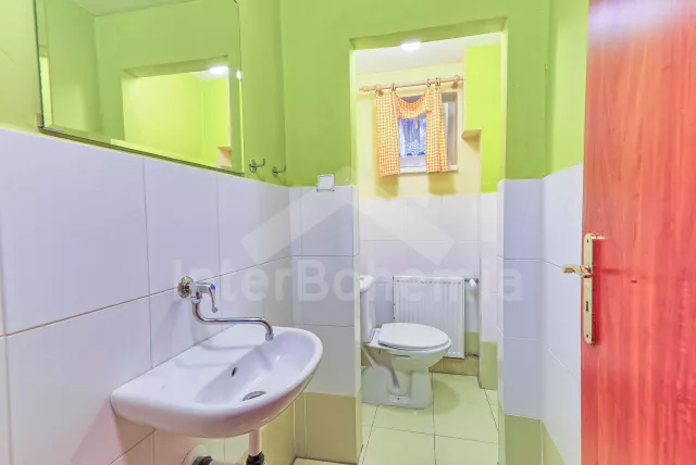 Třetí WC v objektu (2. apartmán)